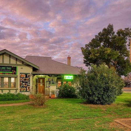 Forest Lodge Motor Inn & Restaurant Dubbo Zewnętrze zdjęcie