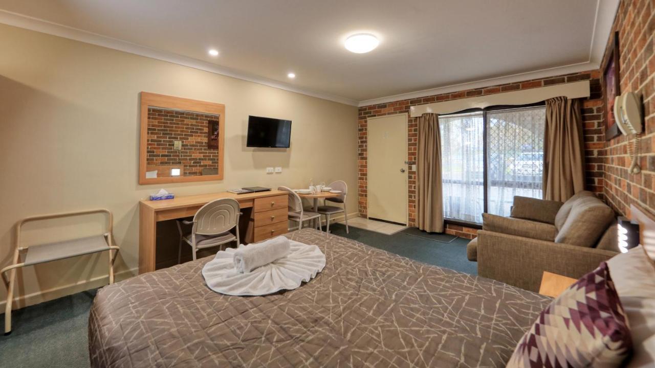 Forest Lodge Motor Inn & Restaurant Dubbo Zewnętrze zdjęcie
